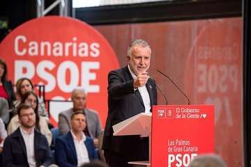 Los socialistas de Telde arropan a un Pedro Sánchez convencido del triunfo de su partido en las Islas/Acfi Press y TA.